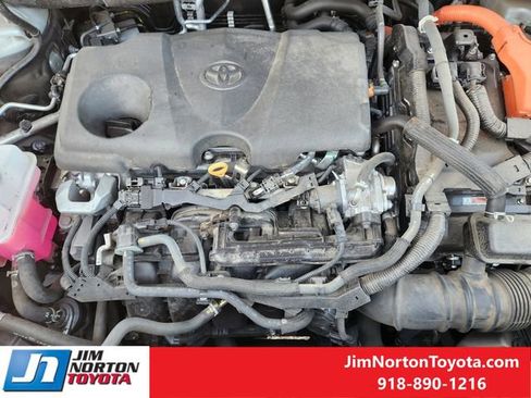 Used 2024 Toyota Highlander XLE image 33