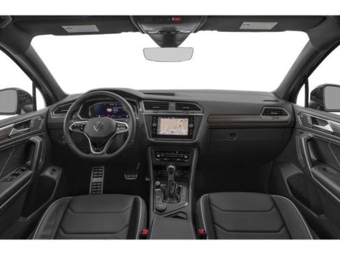 Used 2024 Volkswagen Tiguan SEL R-Line w/ MDO Package, Two-Row AWD/4WD image 11