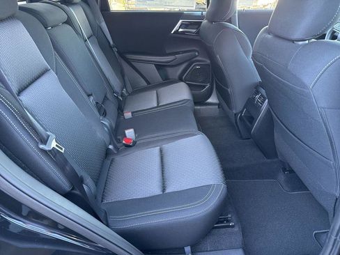 New 2025 Mitsubishi Outlander ES FWD image 27