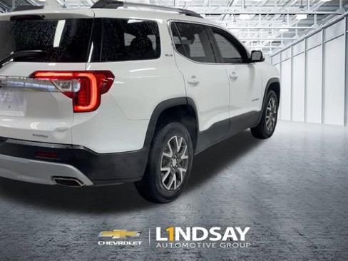 Used 2023 GMC Acadia SLE w/ Driver Convenience Package image 9