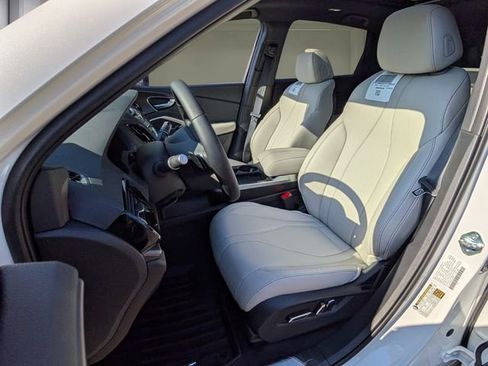 New 2026 Acura RDX SH-AWD image 4