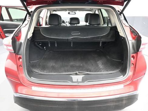 Used 2018 Nissan Murano SL w/ Moonroof Package FWD image 19