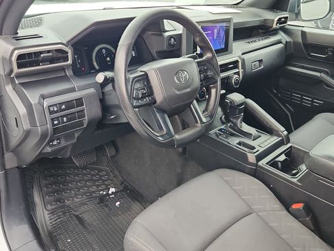 Used 2024 Toyota Tacoma SR image 10