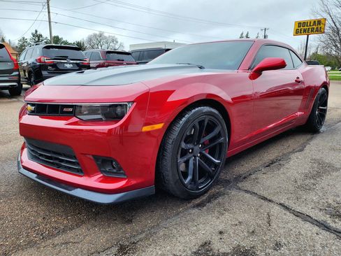 Used 2015 Chevrolet Camaro SS w/ SS Performance Package image 4