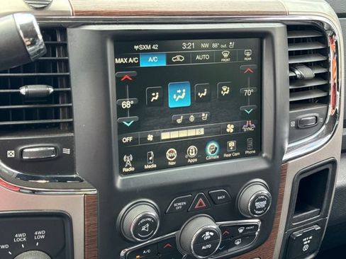 Used 2017 RAM 2500 Laramie w/ Convenience Group AWD/4WD image 28
