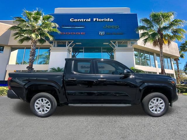 Used 2025 Toyota Tacoma SR w/ SR Upgrade Package RWD image 4