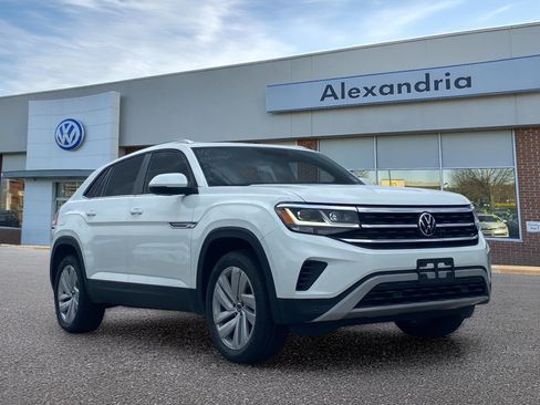Certified 2023 Volkswagen Atlas Cross Sport SE w/ Panoramic Sunroof Package AWD/4WD image 1
