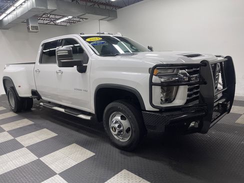 Used 2021 Chevrolet Silverado 3500 LTZ w/ LTZ Convenience Package image 6