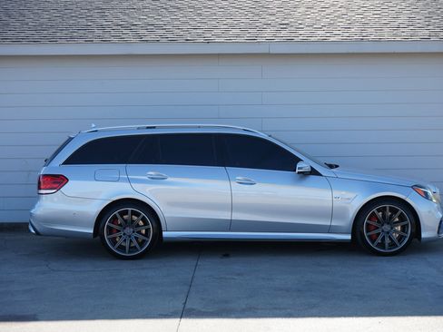 Used 2015 Mercedes-Benz E 63 AMG S-Model image 2