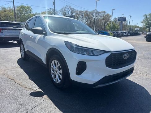 Used 2023 Ford Escape Active FWD image 4