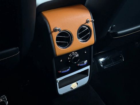 Used 2022 Rolls-Royce Cullinan image 34