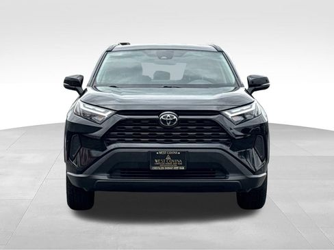 Used 2024 Toyota RAV4 XLE FWD image 3