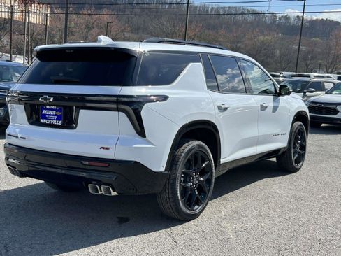 New 2026 Chevrolet Traverse RS w/ LPO, Floor Liner Package image 3