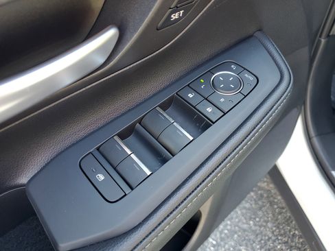 Certified 2025 Toyota Grand Highlander AWD Hybrid image 26