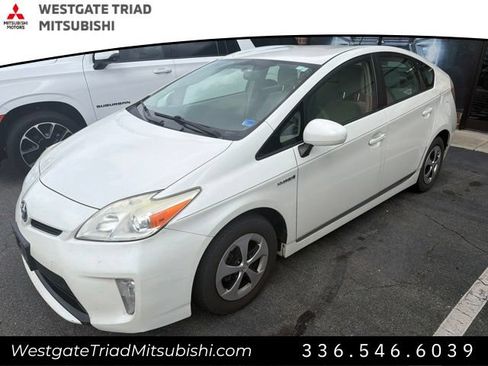 Used 2012 Toyota Prius Two FWD image 3