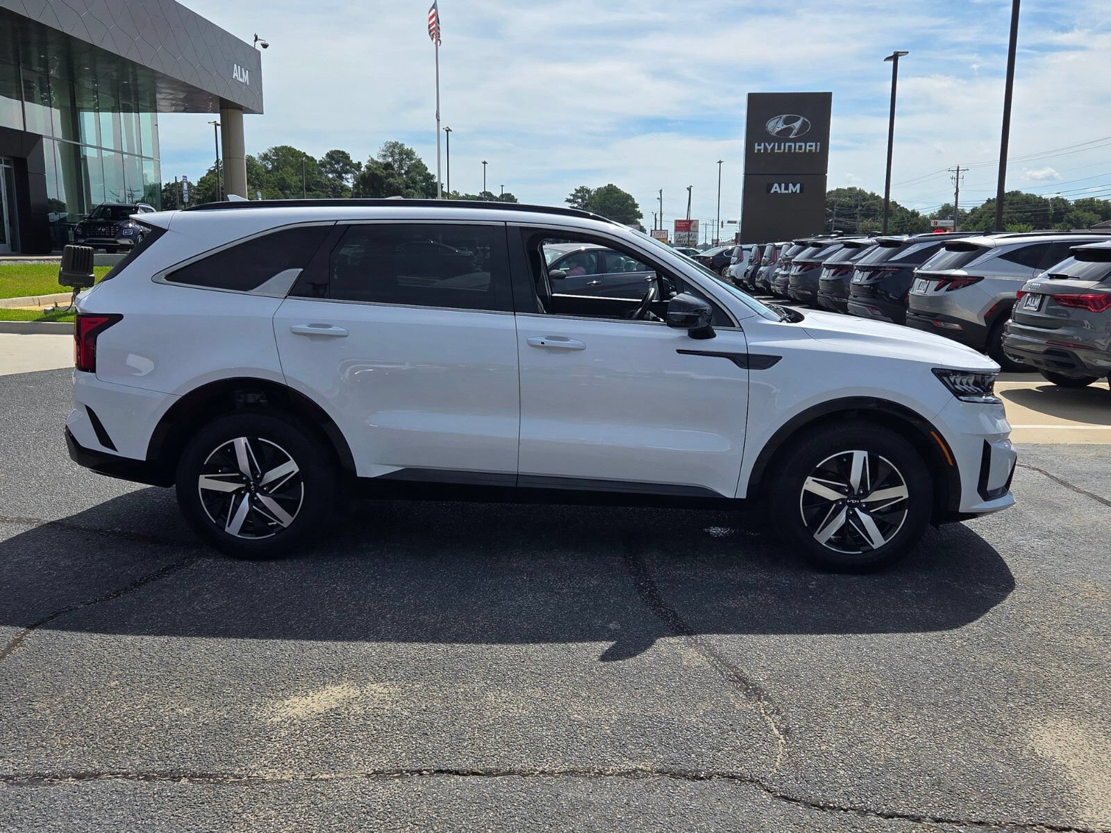 Used 2023 Kia Sorento EX FWD image 16