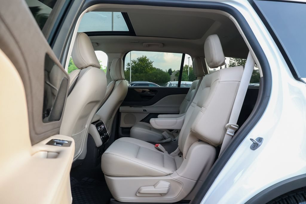 Certified 2022 Lincoln Aviator AWD w/ Premium Package image 34