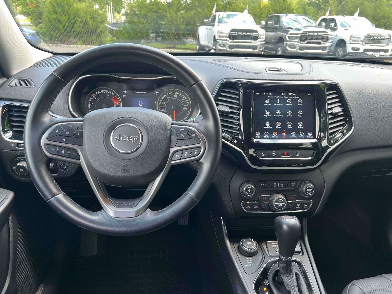 Used 2021 Jeep Cherokee Limited w/ Mopar Interior Package AWD/4WD image 20