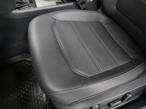 Used 2022 Volkswagen Passat 2.0T SE image 11