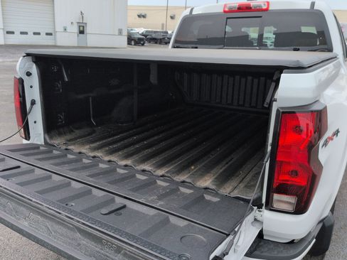 Used 2023 Chevrolet Colorado LT w/ LT Convenience Package II image 26