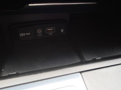 Used 2019 Genesis G70 2.0T Advanced w/ Sport Package AWD/4WD image 34