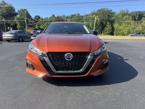 Used 2022 Nissan Altima 2.5 SR FWD image 3