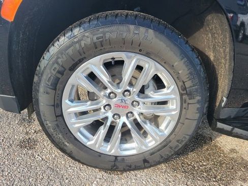 Used 2024 GMC Yukon SLT image 29