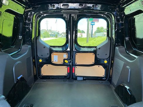 Used 2018 Ford Transit Connect XL FWD image 26
