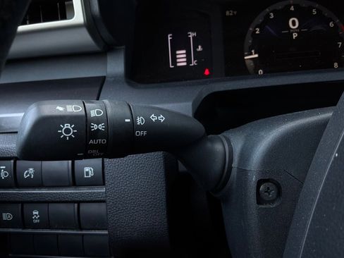 Used 2025 Toyota 4Runner SR5 RWD image 32