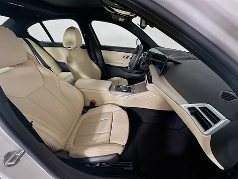 Used 2025 BMW 330i Sedan image 33
