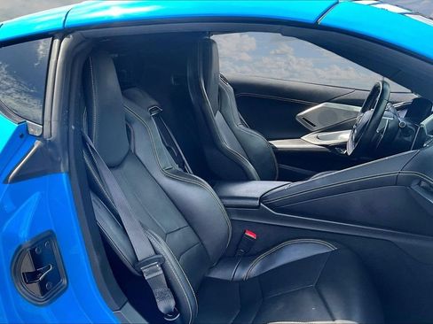 Used 2022 Chevrolet Corvette Stingray Preferred Cpe w/ Z51 Performance Package RWD image 29