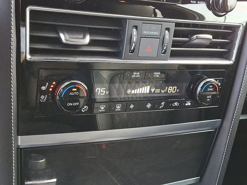 Used 2024 INFINITI QX80 Sensory w/ Cargo Package image 17