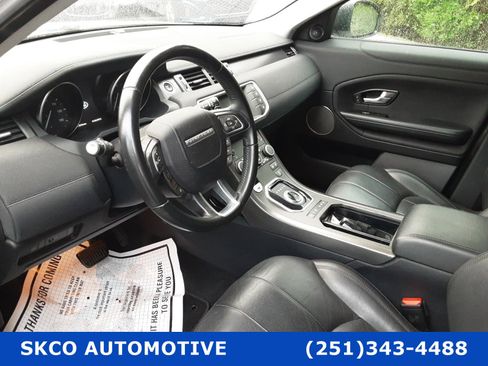 Used 2019 Land Rover Range Rover Evoque SE image 20