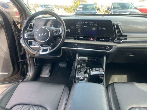 Certified 2023 Kia Sportage X-Line image 17