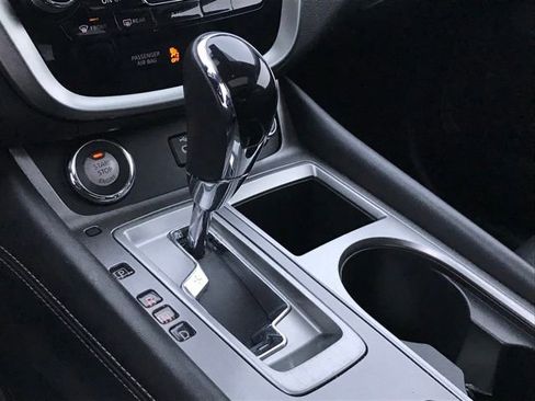 Used 2023 Nissan Murano SL image 11