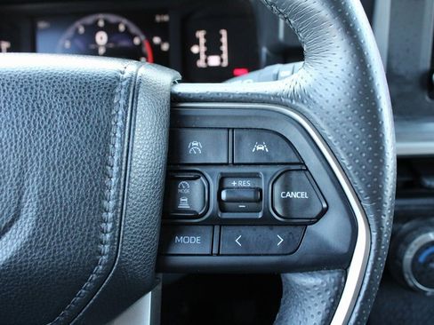 Used 2025 Toyota 4Runner SR5 image 16