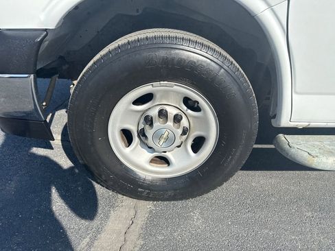 Used 2023 Chevrolet Express 2500 w/ Driver Convenience Package image 11