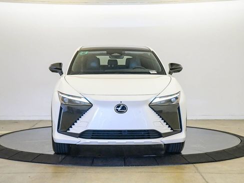 Used 2024 Lexus RZ 300e Premium FWD image 6