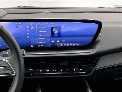 Used 2024 Buick Envision Preferred image 8