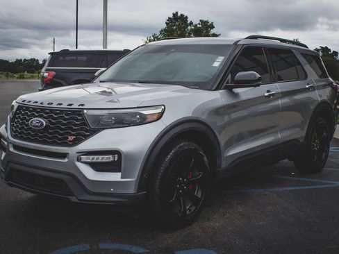 Used 2020 Ford Explorer ST w/ ST Street Pack AWD/4WD image 6