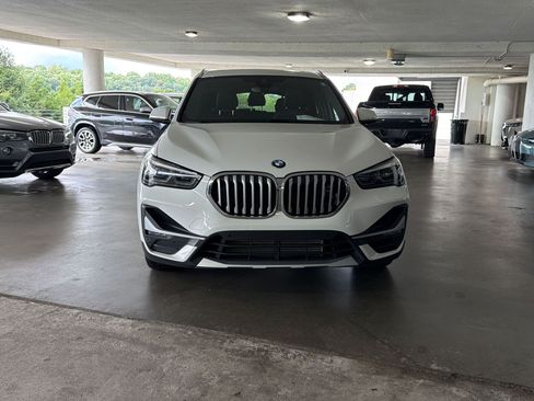 Used 2020 BMW X1 sDrive28i w/ Premium Package FWD image 4