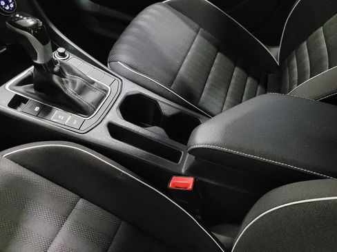 Used 2023 Volkswagen Jetta Sport image 26