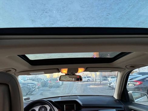 Used 2012 Mercedes-Benz GLK 350 4MATIC image 16