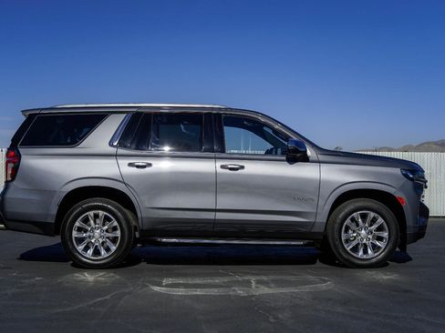 Used 2021 Chevrolet Tahoe Premier w/ Premium Package image 3