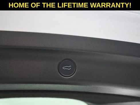 Used 2021 Tesla Model Y Long Range AWD/4WD image 46