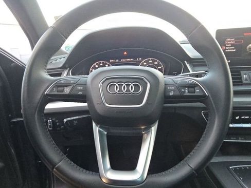 Used 2020 Audi Q5 2.0T Titanium Premium Plus image 34