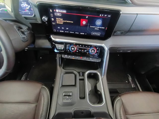 Used 2024 GMC Sierra 2500 Denali w/ Denali Reserve Package AWD/4WD image 33