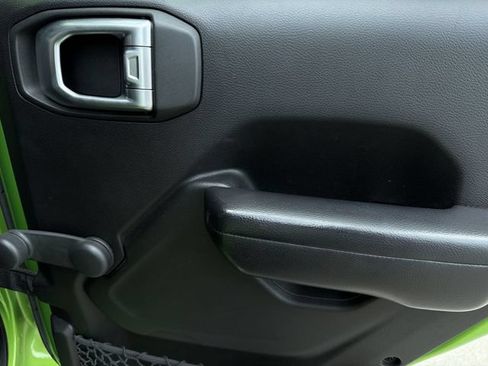 Used 2019 Jeep Wrangler Unlimited Sport AWD/4WD image 37