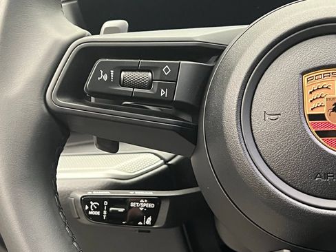 New 2026 Porsche Cayenne AWD/4WD image 8
