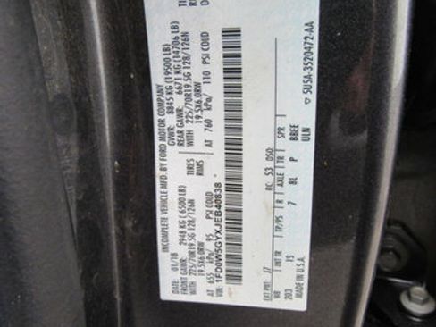 Used 2018 Ford F550 2WD Crew Cab Super Duty image 40